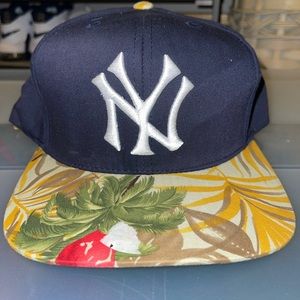 New York Yankee floral strap back